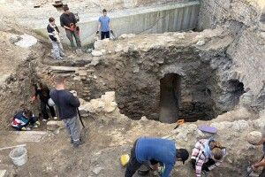 Нове підземелля у Луцьку: археологи дослідили оборонну вежу Окольного замку