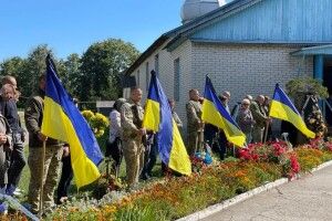 На Волині провели в останню дорогу молодого захисника України (Фото)