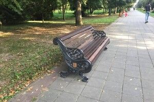 Для Луцька куплять 20 лавок за 200 тисяч