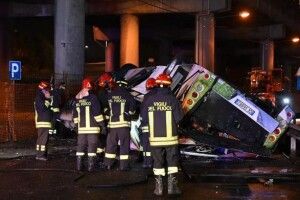 В Італії автобус упав з мосту, серед загиблих - 5 українців