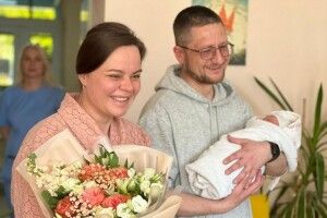 Новонароджене маля з Рівненського пологового тато-Герой України поспішав забрати аж з-під Бахмута
