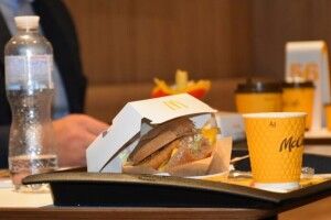 Віднині у Луцьку працюватиме McDonald’s 