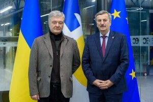 Порошенко обговорив з послом Угорщини доленосне для України засідання Євроради 14-15 грудня