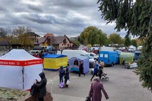 У місті на Волині після ярмаркування вивезли 6 кубів сміття