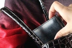 Донеччанин відсидить за ґратами 2 роки за крадіжки гаманців у луцькому транспорті