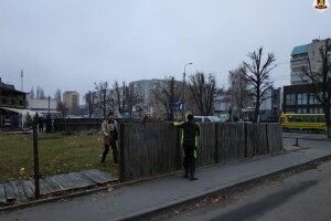 Луцькі депутати вирішили зайнятися проблемою обгороджень навколо будинків ОСББ