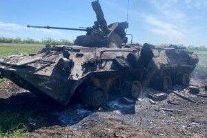 ЗСУ потрощили техніку окупантів та збили гелікоптер