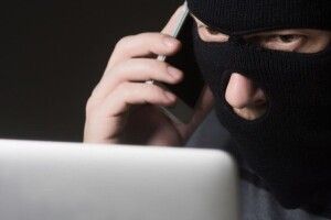  «Працівники банку», які  зателефонували жительці Рівненщини, вкрали у неї майже 70 тисяч гривень