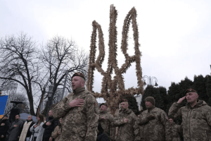 В Україні встановили тризуб – усім тризубам тризуб!