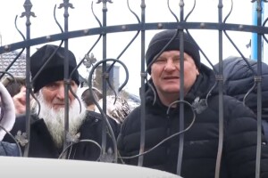 У громаді на Волині прихильники УПЦ МП захопили святиню (Відео)