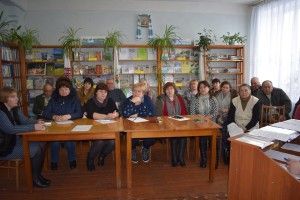 У Дубечному вирішували земельні та медичні проблеми
