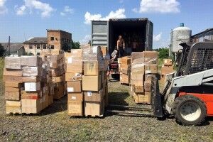 До Луцька прибув благодійний вантаж від фонду «Серце в долонях»