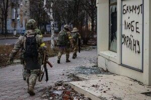 Українські воїни за пів дня звільнили кілометр землі на Бахмутському напрямку