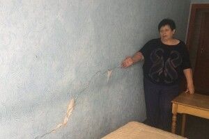 На Волині у багатоповерхівці утворилися тріщини: чи безпечно жити? (Фото, відео)