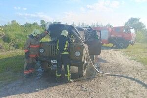 На Камінь-Каширщині горіла вантажівка