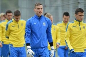 Луніна, Коваленка та Шепелєва відрядили у молодіжну збірну