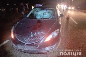 На трасі «Львів-Луцьк» «Мазда» збила на смерть велосипедиста (Фото)