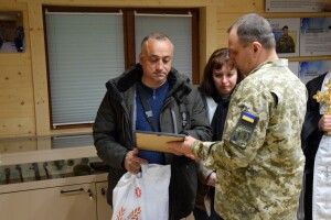 Батькам полеглого прикордонника з Волині вручили посмертне звання сина – «старший сержант»