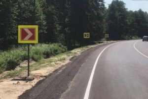 На Горохівщині перехожий знайшов на узбіччі покинуту автівку