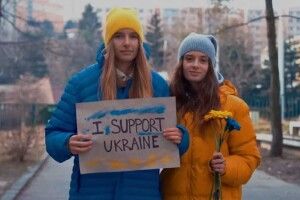 Про Маріуполь, Ірпінь, Суми: мережу розчулив кавер на «Місця щасливих людей» Скрябіна (Відео)