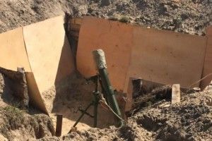 Військові проводять слідчий експеримент з мінометом «Молот»