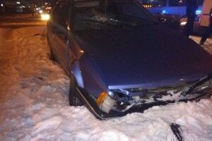 У Луцьку автівка, водій якої був п’яний, вилетіла на кільце