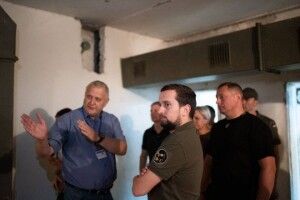 Людина Зеленського перевірила у Ковелі школу на готовність до офлайн-навчання 