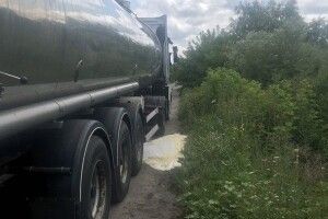НП у Ковелі: з цистерни витікає небезпечна речовина