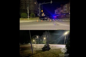 В обласному центрі Волині автомобіль BMW врізався у світлофор