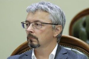 Журналісти обурені відповіддю міністерства Ткаченка щодо участі у марафоні ведучих з каналів Медведчука
