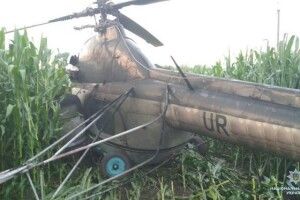 На Чернігівщині вертоліт гепнувся в кукурудзу й залишив без електрики п'ять сіл