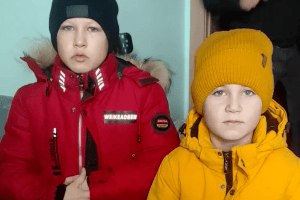 Синочки загиблого Героя з Волині Олександра Чирука віддали заколядовані гроші бригаді, в якій служив їх тато (Відео)