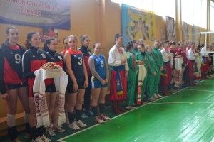 Сьогодні у Луцькому педколеджі з'ясовують, хто кращий біля сітки