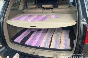 У Рівному на хабарі в 150 тисяч гривень поліція затримала посадовців управління Держпраці
