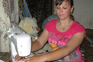 НА ЖИТТЯ ІННА ЗАРОБЛЯТИМЕ СВОЇМИ РУКАМИ