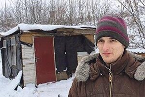 ДВІРНИК-СИРОТА НЕ ЗАЛИШИТЬСЯ НА ВУЛИЦІ