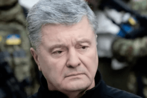 «Неприпустимо економити на армії»: Порошенко вимагає повернути доплати 30 тисяч військовим (Відео)
