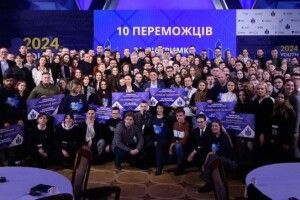 Молоді ветерани та школа дронів: у столиці оголосили переможців грантової програми Фонду Порошенка