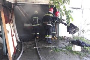 На Рівненщині в «Польоті» ледь не згоріла Toyota