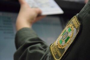 Відсьогодні поїздки до Росії тільки за закордонними паспортами