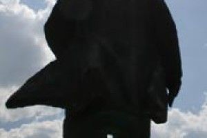 ЛЕНІН НЕ ВСТОЯВ І В ЛЮБЕШОВІ