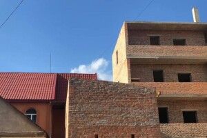 У Луцьку триває незаконне будівництво з порушенням багатьох норм