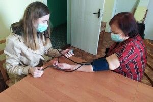 У терцентрі Рожищенської міськради стареньким людям з Дубища поможуть у побуті