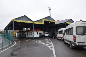 Польські фермери розпочали акцію протесту перед пунктом пропуску «Зосін-Устилуг»