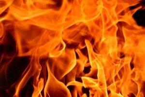 Пожежа у луцькій багатоповерхівці: двоє людей ледь не згоріли заживо 