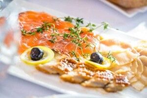 Як скласти меню на весілля в ресторані