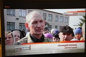 «ПЕРЕРАХУЮТЬ ГРОШІ НА ФУНДАМЕНТ – ТОДІ ДІТИ ПІДУТЬ НА УРОКИ»