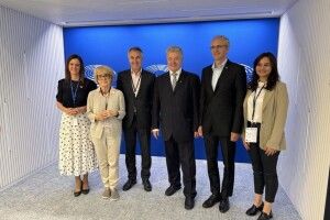 Порошенко у Європарламенті обговорив з Групою друзів України критичні потреби ЗСУ