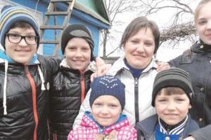 Дві двійні — і в 26 років стала мамою-героїнею
