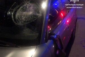 У Луцьку пішохід потрапив під колеса Audi (Фото) 